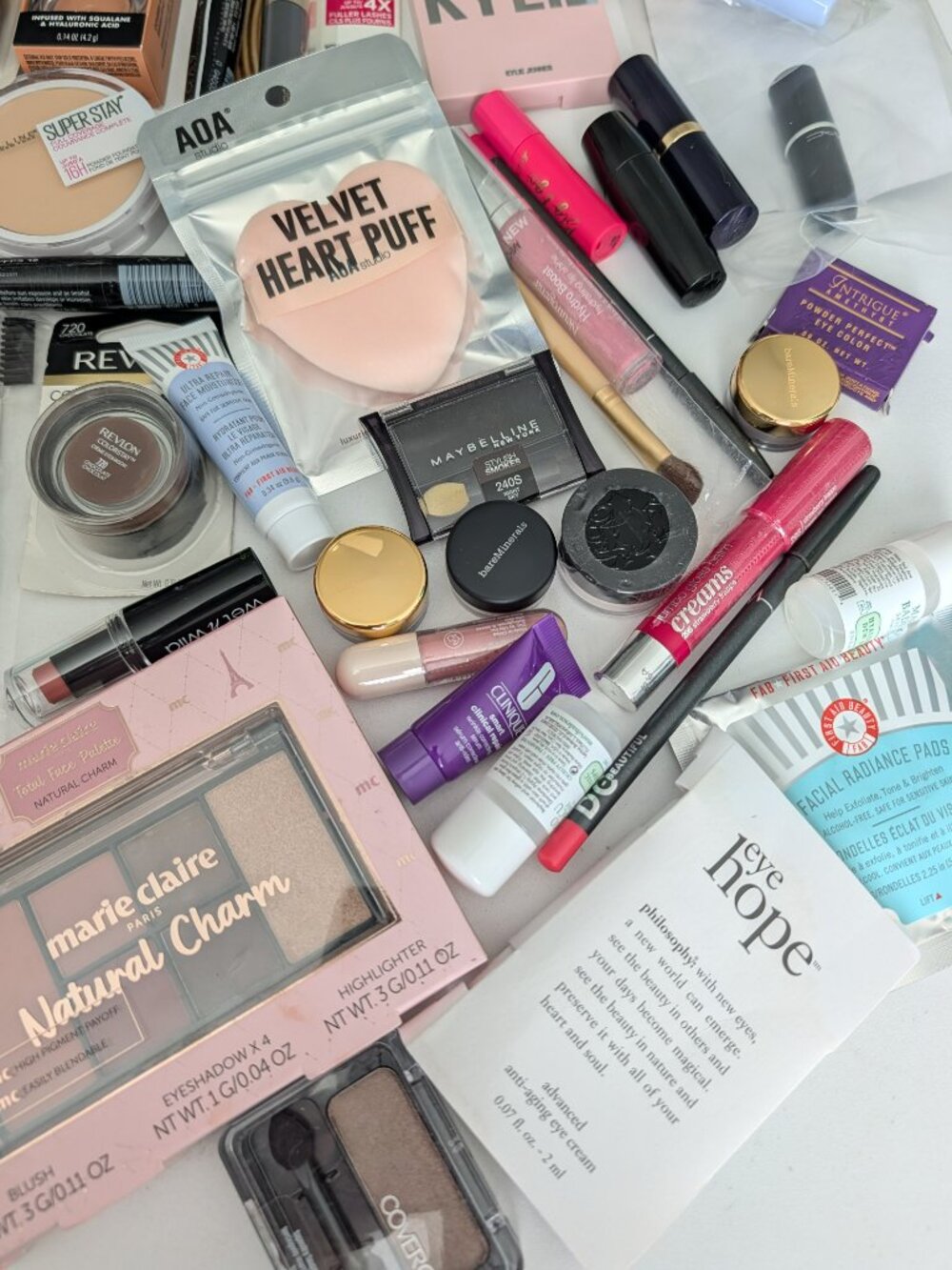 Mixed Beauty Skincare Cosmetics Lot Samples Travel Full Size Over 70 Pcs NEW - Picture 4 of 9